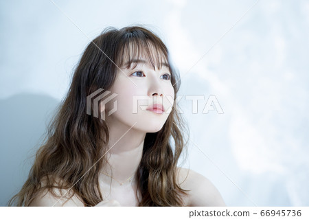 女人早上美女 女人早上美女 66945736