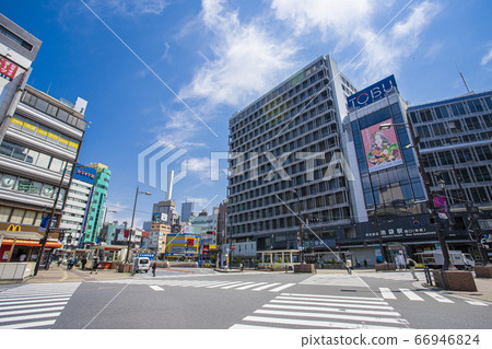Tokyo Ikebukuro Station West Exit Station Tokyo Ikebukuro Station West Exit Station 66946824