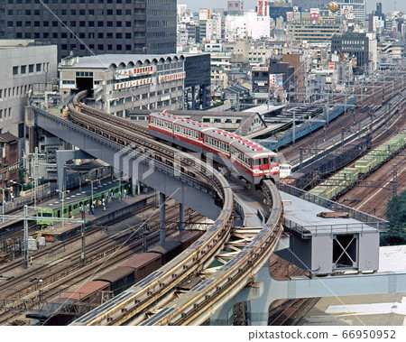 Railway JNR: Tokaido Aorta Showa Scene April 1977 Railway JNR: Tokaido Aorta Showa Scene April 1977 66950952