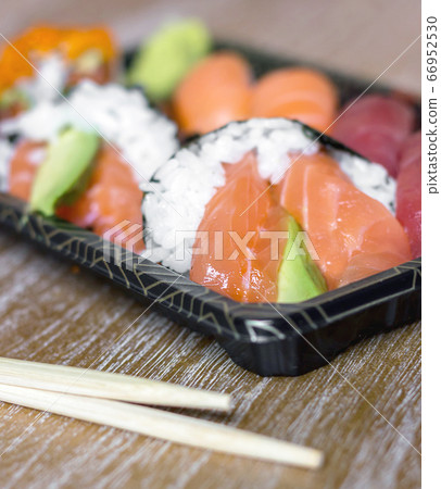 Japanese seafood sushi 66952530