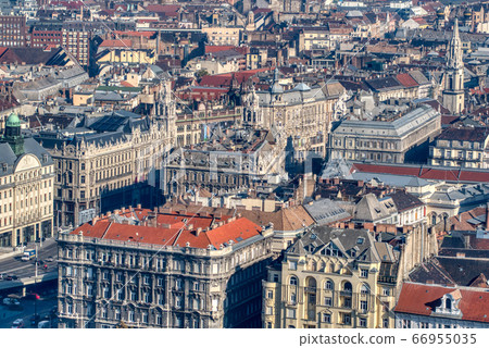 Cityscape with historical part of city Budapest, Hungary. Cityscape with historical part of city Budapest, Hungary. 66955035