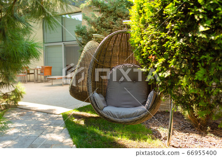 Well-kept green garden. Great cozy place to stay. Well-kept green garden. Great cozy place to stay. 66955400