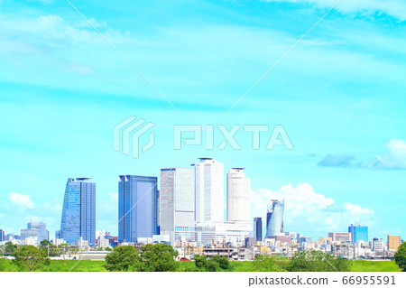 從莊內河看的名古屋站前建築物的風景 66955591