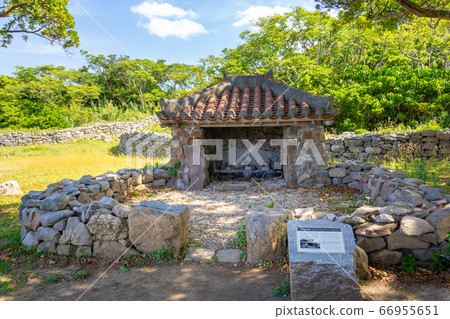 Scenery of Nakijin Castle in Kouri Hall Scenery of Nakijin Castle in Kouri Hall 66955651