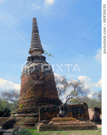 Pagoda at Wat Chaiwattanaram Temple, Ayutthaya, Pagoda at Wat Chaiwattanaram Temple, Ayutthaya, 66956039
