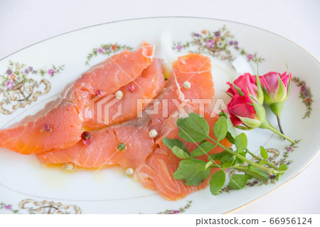 煙熏三文魚 煙熏三文魚 66956124