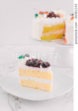 blueberry cake on plate blueberry cake on plate 66961145
