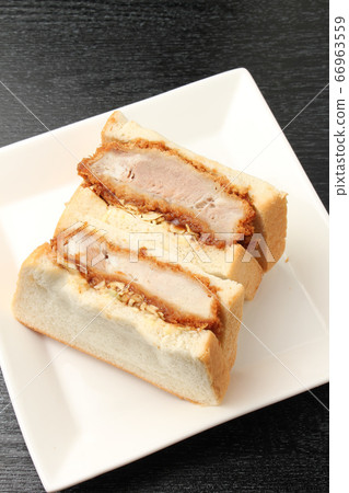 And sandwich And sandwich 66963559