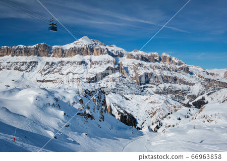 Ski resort in Dolomites, Italy Ski resort in Dolomites, Italy 66963858