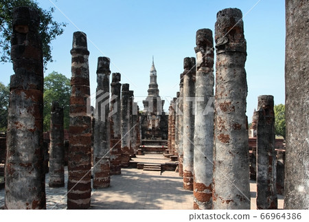 Statue of Buddha in Sukhothai Historical Park. 66964386