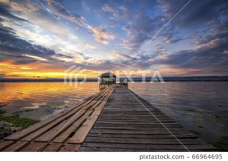 Exciting colorful sunset Exciting colorful sunset 66964695