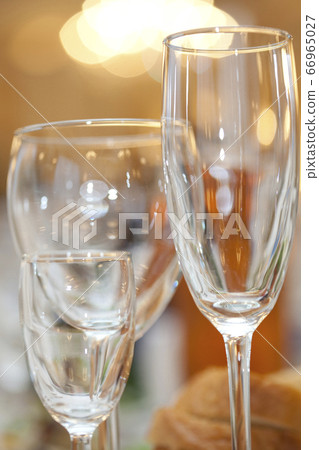 Three wine glasses 66965027