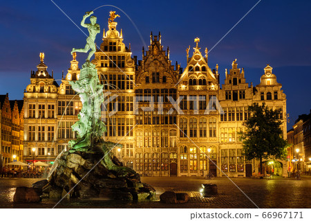 Antwerp Grote Markt with famous Brabo statue and fountain at night, Belgium Antwerp Grote Markt with famous Brabo statue and fountain at night, Belgium 66967171