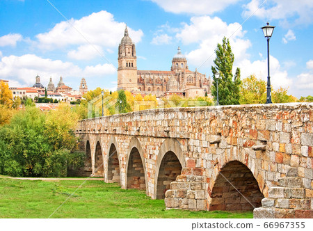 Beautiful view of the historic city of Salamanca, Castilla y Leon, Spain Beautiful view of the historic city of Salamanca, Castilla y Leon, Spain 66967355