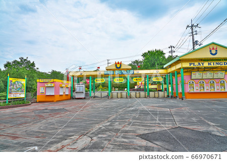 [Lake Tojo Toy Kingdom] Kuroya, Kato City, Hyogo Prefecture 66970671