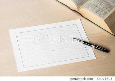 Manuscript paper 66971693