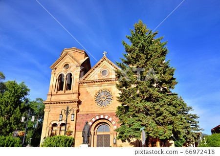 Cathedral of Saint Francis of Santa Fe with Loretto Chapel 66972418
