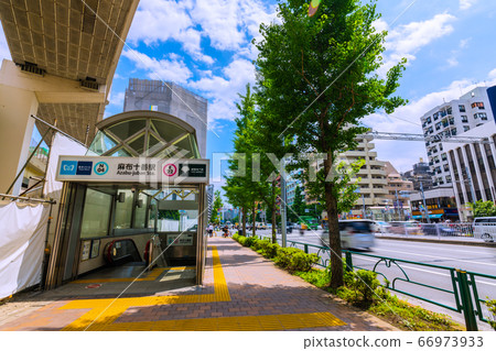 View of Tokyo cityscape of Japan such as Azabujuban station View of Tokyo cityscape of Japan such as Azabujuban station 66973933
