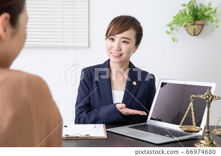 female lawyer 66974680