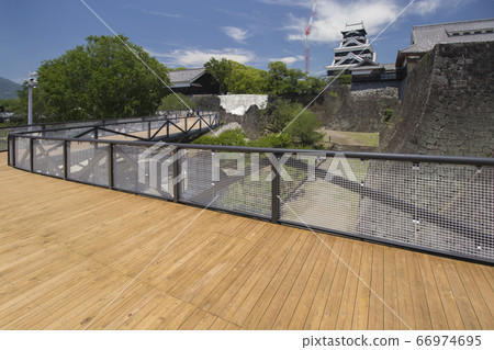熊本城南側的兩個石牆和城樓 熊本城南側的兩個石牆和城樓 66974695