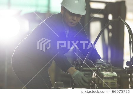 商業,男人,工廠 商業,男人,工廠 66975735