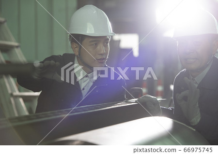 商業,男人,工廠 商業,男人,工廠 66975745