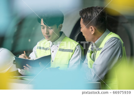 商務，男人，會議 66975939