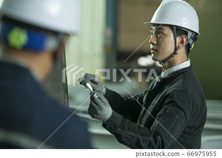 Business,men,safety 66975955