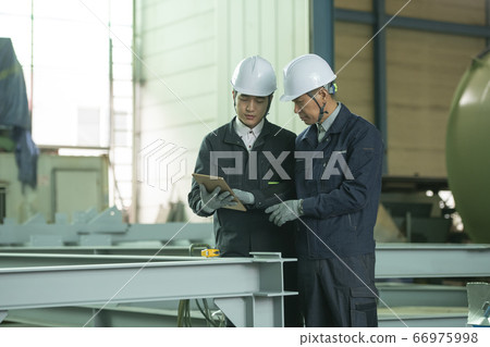 Business,men,safety 66975998