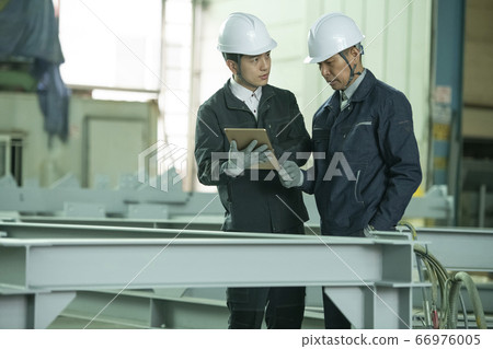 Business,men,safety 66976005