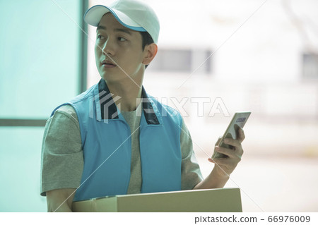 Business,men,delivery Business,men,delivery 66976009