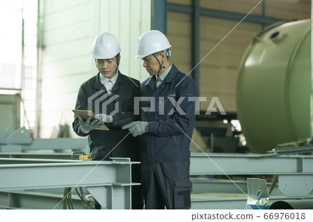 Business,men,safety 66976018