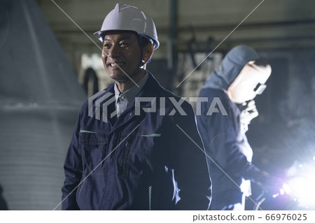 商務,人,夜班 商務,人,夜班 66976025