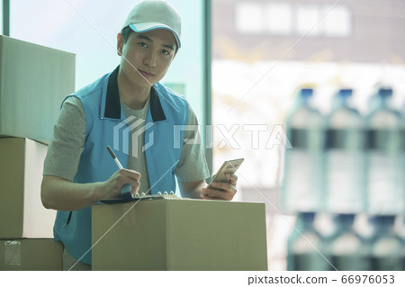 Business,men,delivery Business,men,delivery 66976053