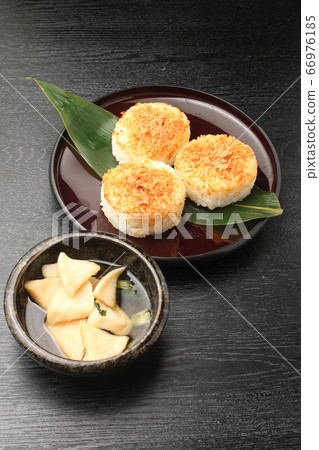Grilled miso rice ball 66976185