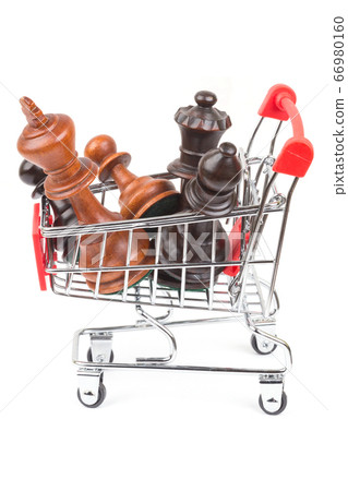 Shopping cart with chessmen 66980160