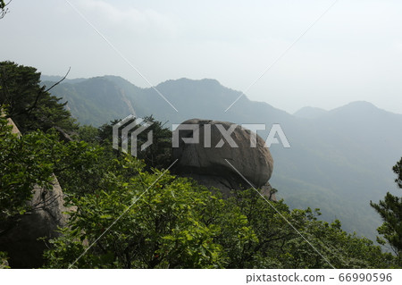 北漢山、國立公園、寶賢峰 北漢山、國立公園、寶賢峰 66990596