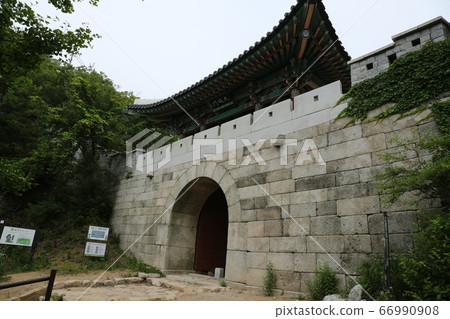 北漢山國家公園大成門 66990908