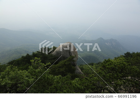 北漢山、國立公園、寶賢峰 北漢山、國立公園、寶賢峰 66991196