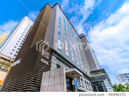日本的橫濱城市景觀,可俯瞰櫻木町車站 日本的橫濱城市景觀,可俯瞰櫻木町車站 66996531