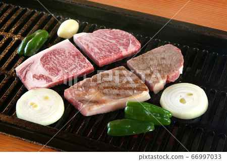 牛排牛排木炭燒烤 66997033
