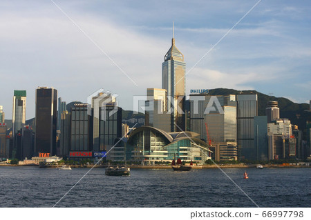 2 Aug 2008 ferry service operator, tourist 66997798