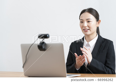 Online interview web job hunting image 66998262