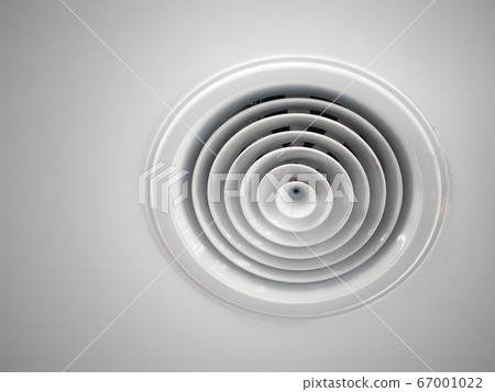 Air Ventilating tube installed on the ceiling . Air Ventilating tube installed on the ceiling . 67001022