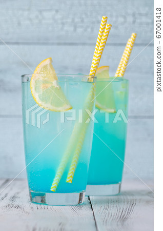 Glasses of electric lemonade Glasses of electric lemonade 67001418