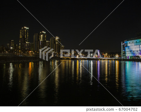 首爾瑞草區半坡洞Sebitseom的夜景 首爾瑞草區半坡洞Sebitseom的夜景 67004702