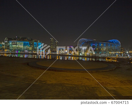 首爾瑞草區半坡洞Sebitseom的夜景 首爾瑞草區半坡洞Sebitseom的夜景 67004715