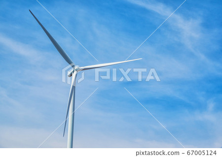 Wind turbine power at daylight 67005124