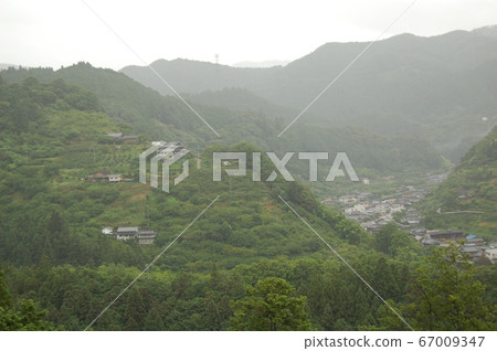 霧在山上 霧在山上 67009347