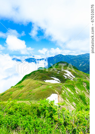 Scenery of the summit of Mt. Amashika (view of Sashira) Scenery of the summit of Mt. Amashika (view of Sashira) 67010076
